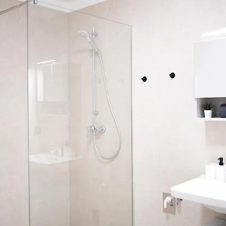 Premium Design Apartment With Balcony & Free Parking Vienna Esterno foto